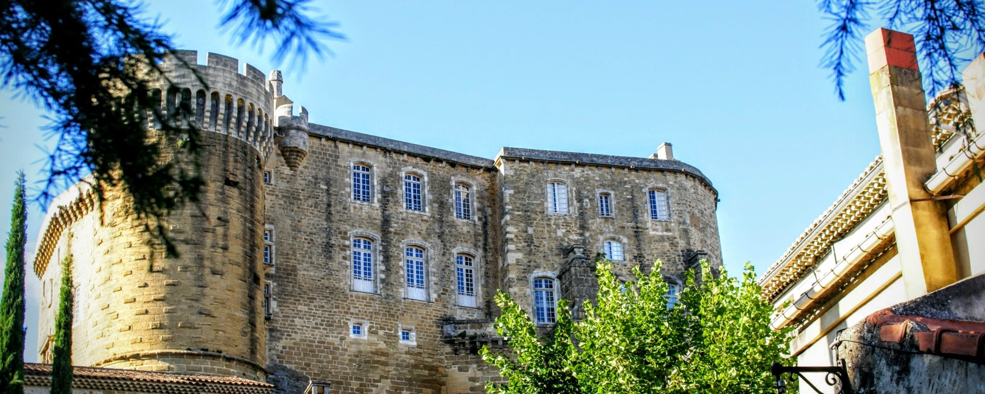château de suze la rousse université du vin